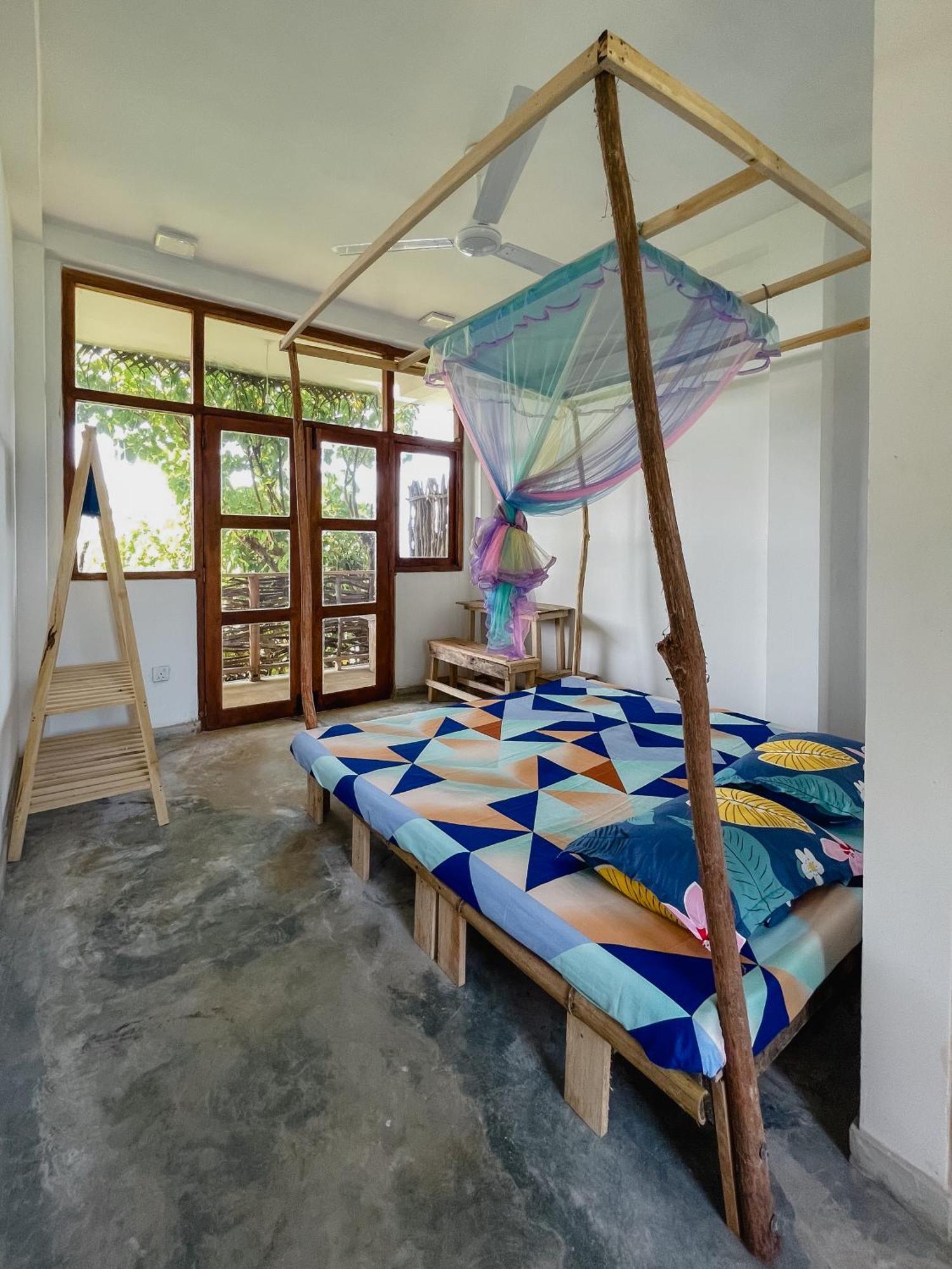 Albergue Gaia Ocean Surf Yoga Ahangama Exterior foto