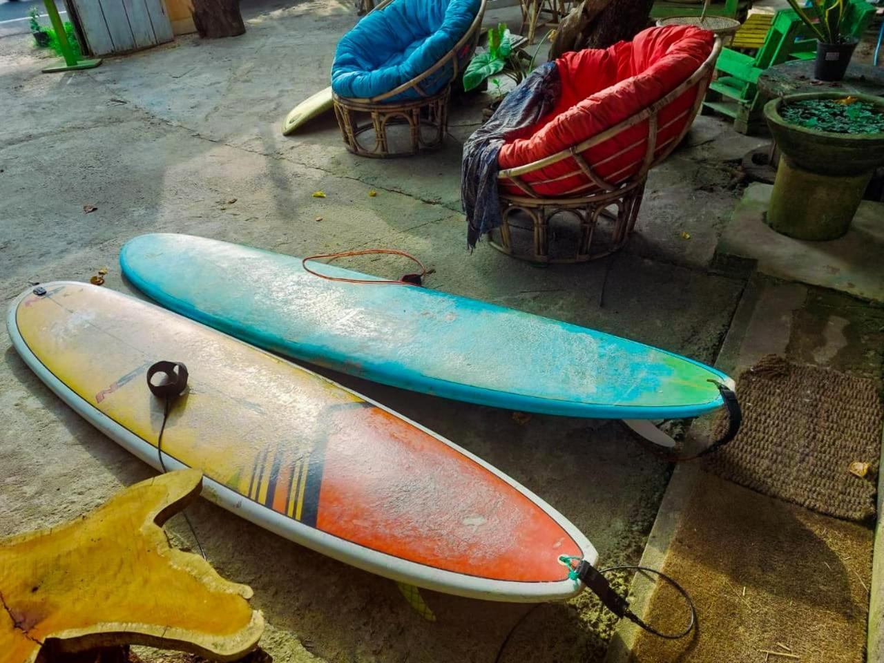 Albergue Gaia Ocean Surf Yoga Ahangama Exterior foto