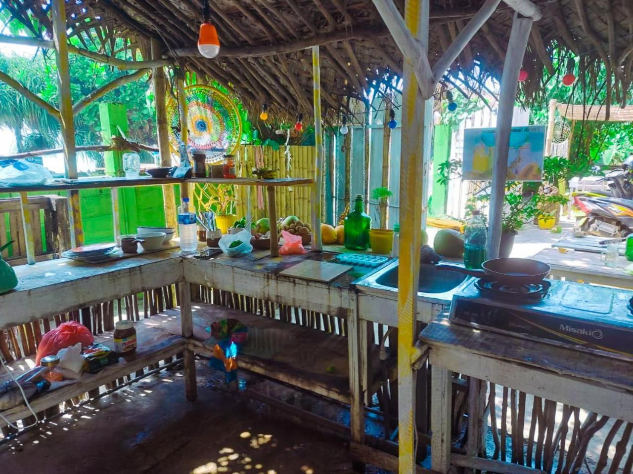 Albergue Gaia Ocean Surf Yoga Ahangama Exterior foto